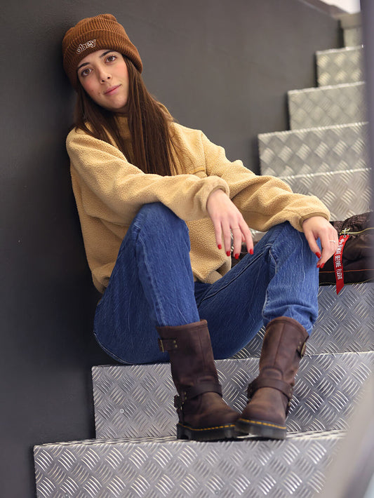 Levi's - Jeans | Dr Marten - Stivali | Columbia - Felpa | Obey - Cuffia | Alpha Industries - Bomber reversibile