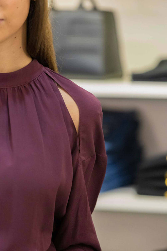 Patrizia Pepe - Camicia Bordeaux | Tagliatore - Giaccia, Pantalone | Orciani - Borsa